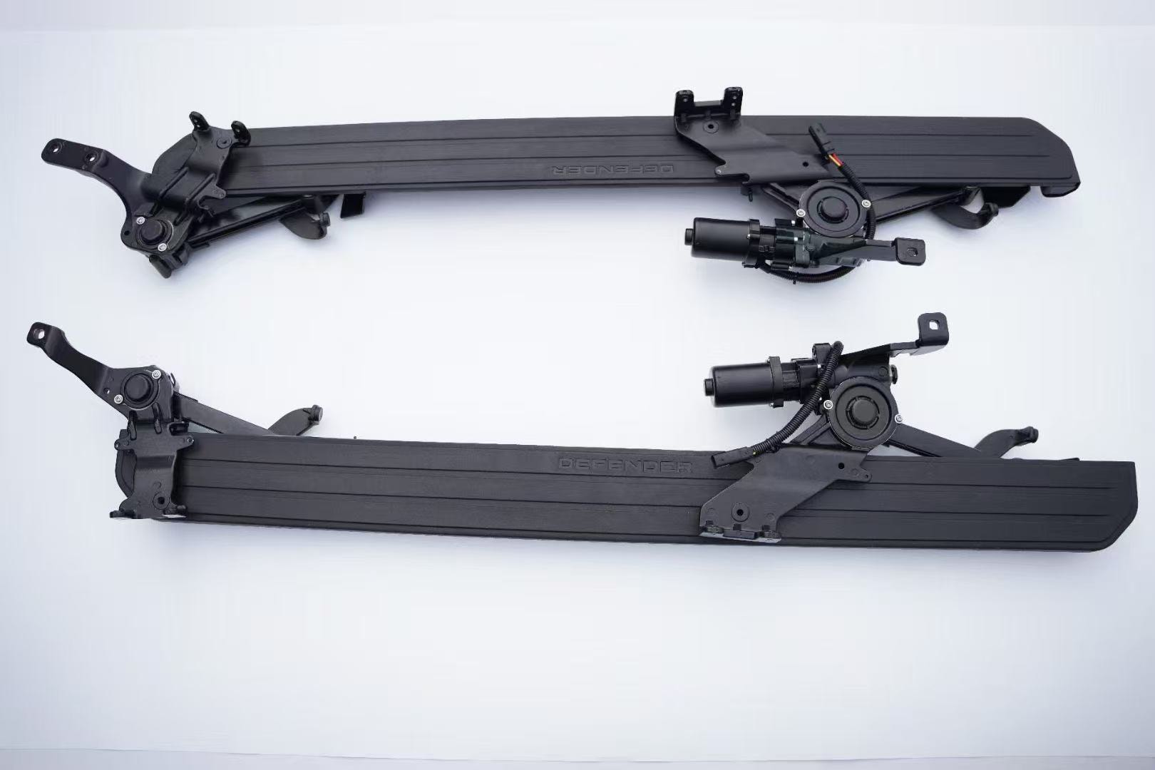Defender 110 Power-Deployable Side Steps OEM — image 1