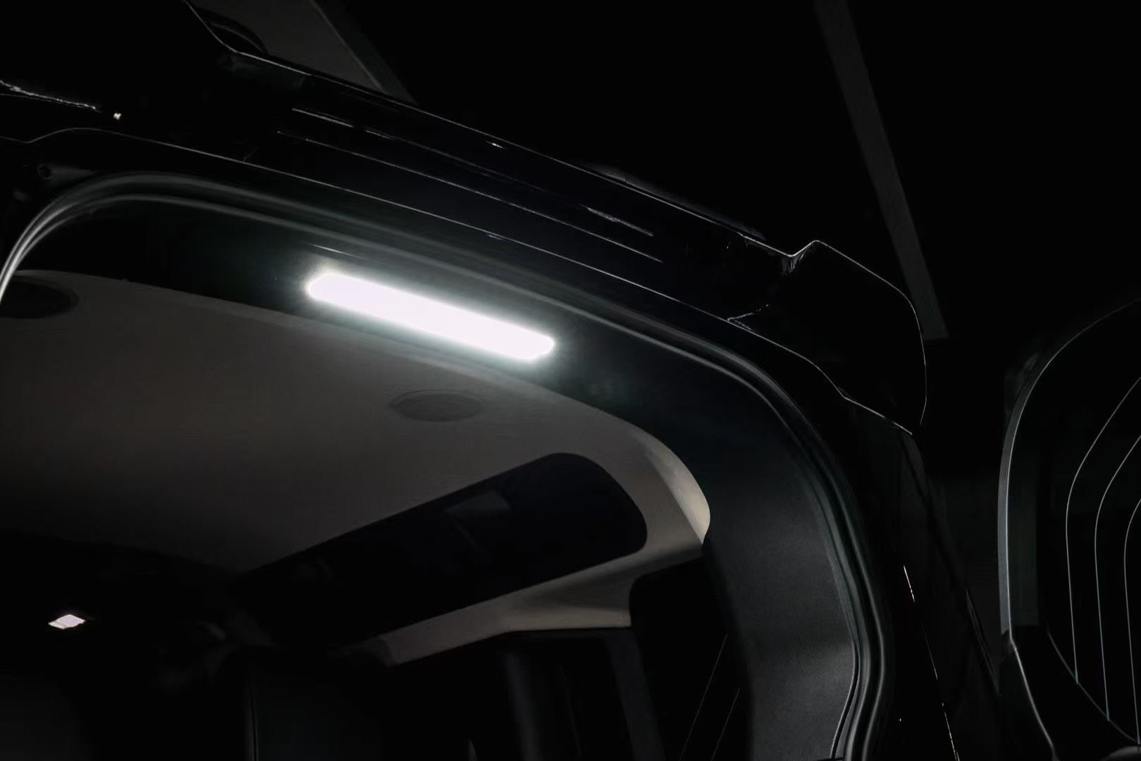 Defender Rear Boot LED Lighting Kit — image 1