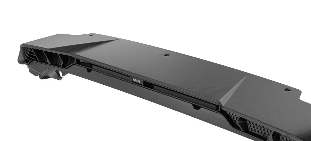 Defender Dry Carbon Fibre Replacement Spoiler — image 1